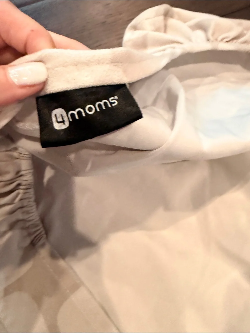 4moms Neutral Geometric Fitted Sheet - Cream and White